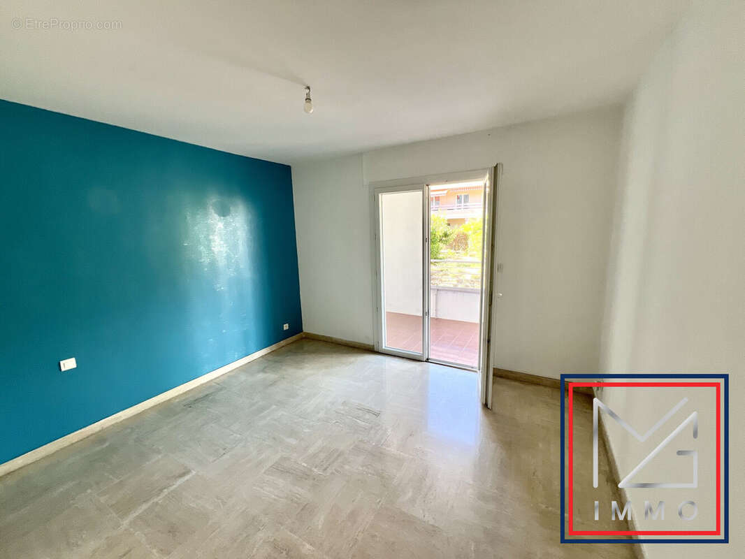 Appartement à SANARY-SUR-MER