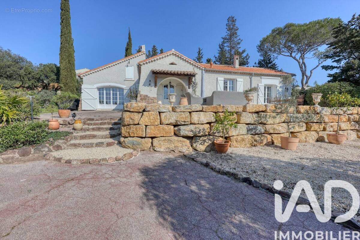 Photo 1 - Maison à SAINT-RAPHAEL