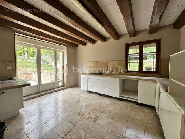 Maison de village - 140 m2 - photo 6