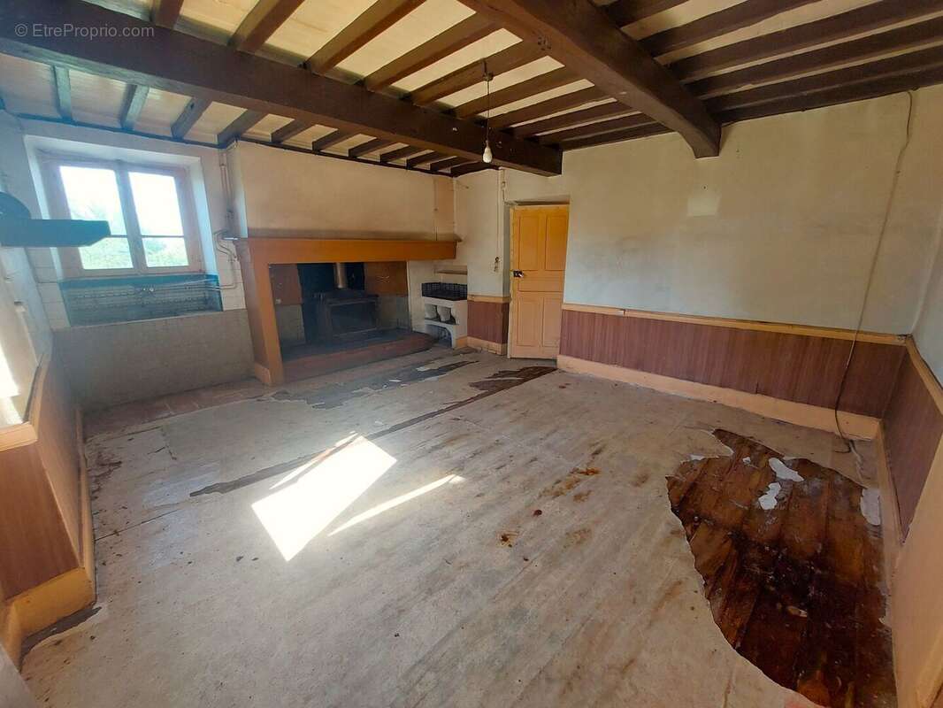 20260410113345 - Maison à AURIGNAC