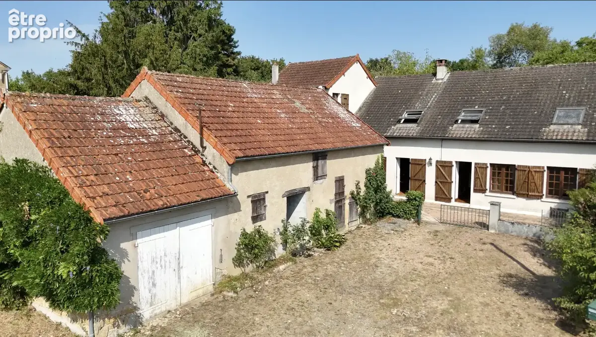 Maison à ISENAY