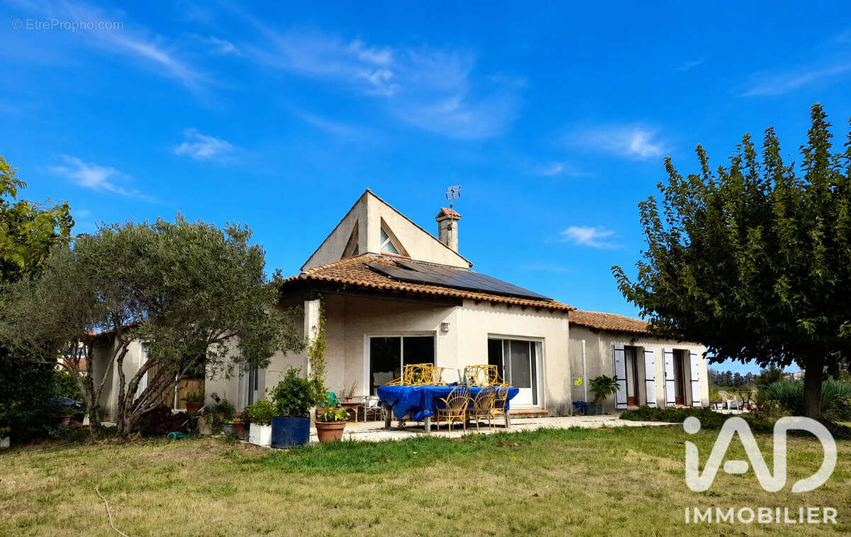 Photo 2 - Maison à ARLES