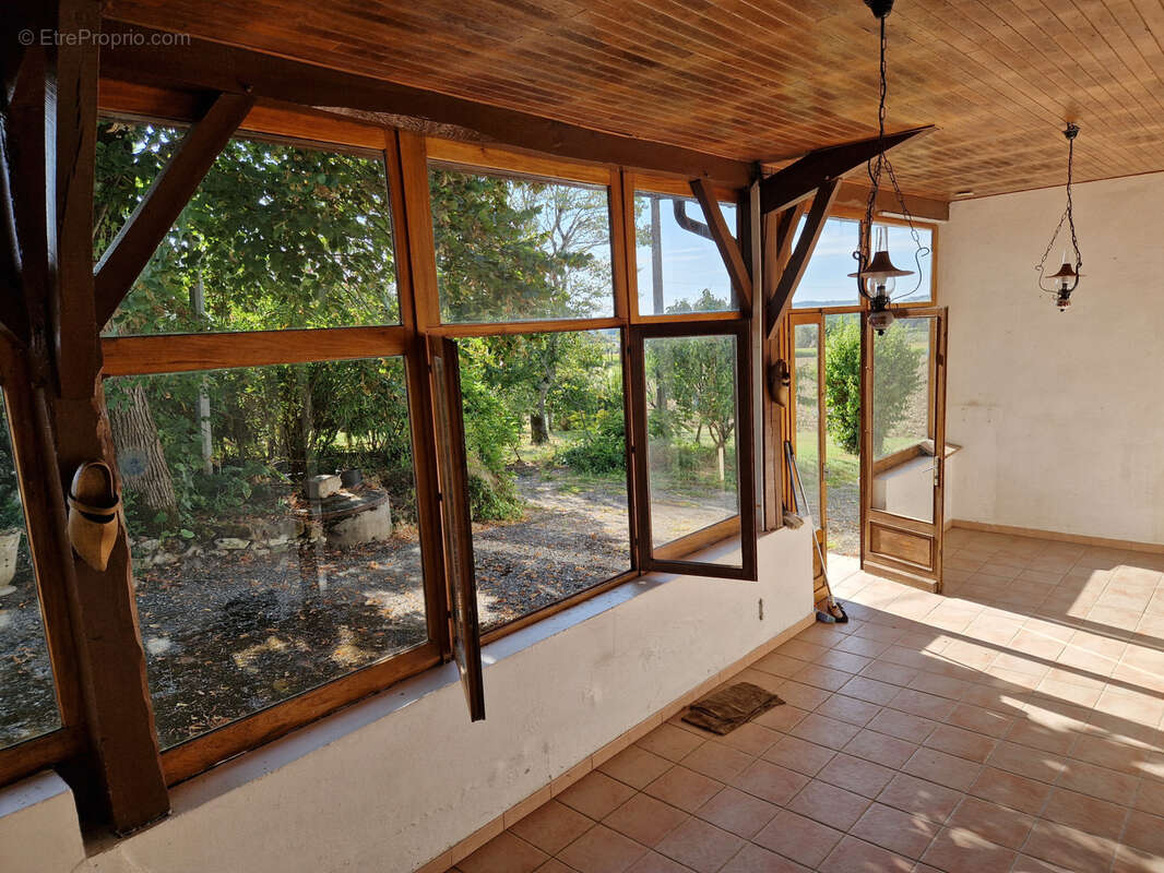 Maison à SAINT-EUTROPE-DE-BORN