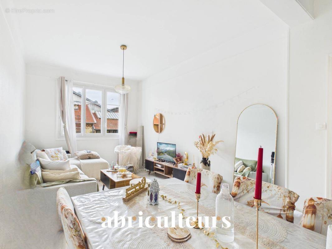 Appartement à ASNIERES-SUR-SEINE