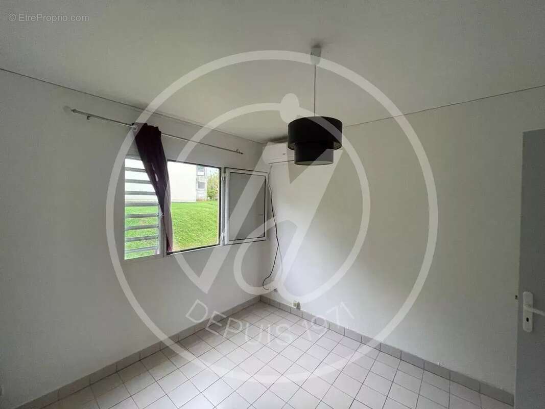 Appartement à PETIT-BOURG