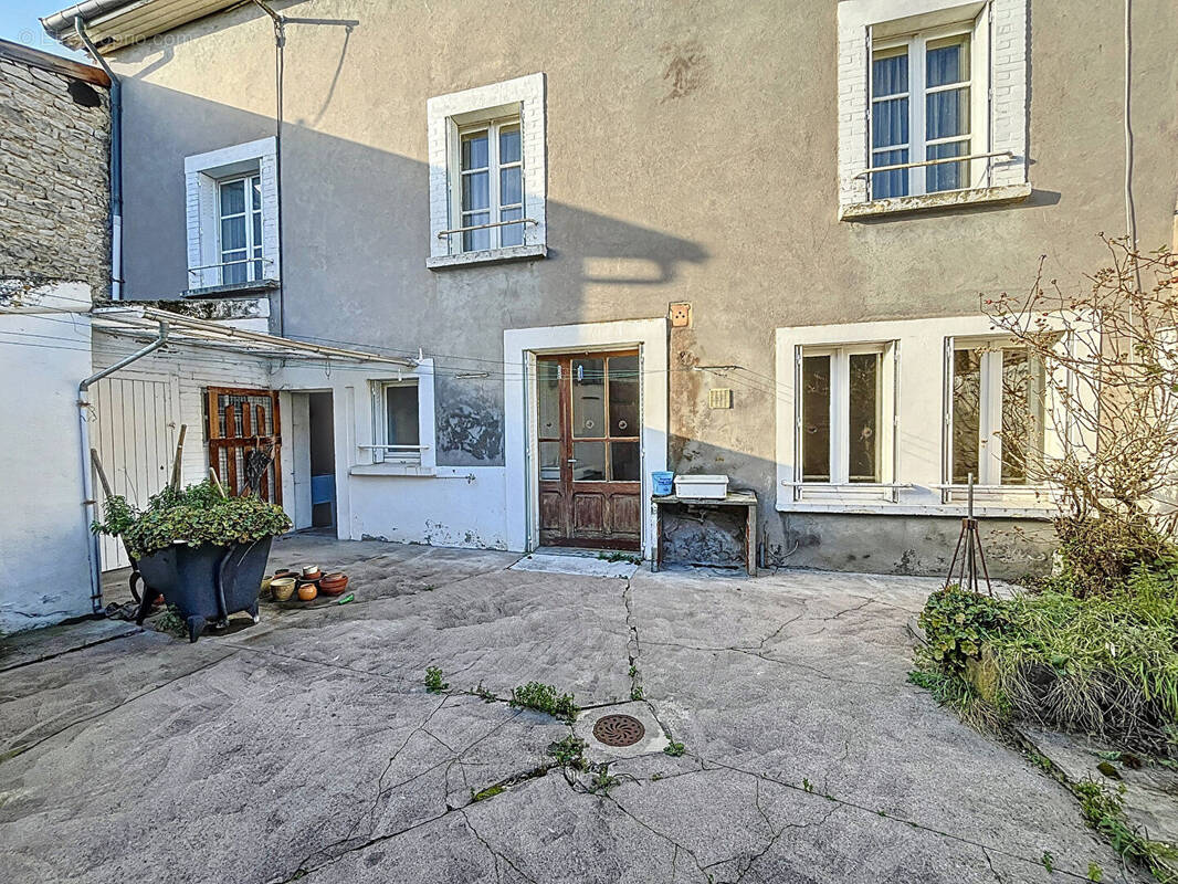 Maison de village à conforter - photo 12