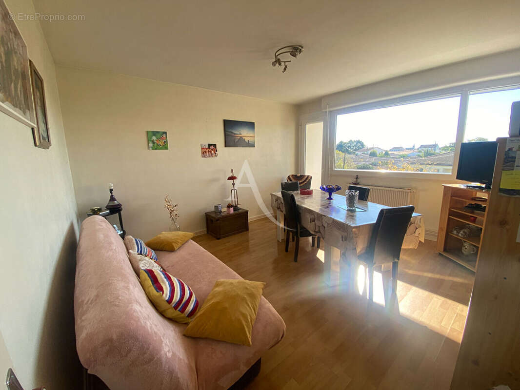 Appartement Rochefort 3 pièce(s) 60.28 m2 - photo 3