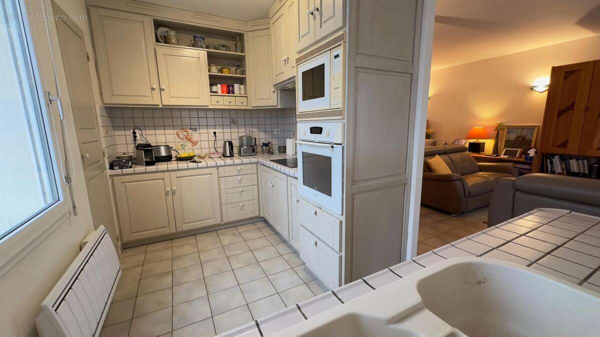 EXCLUSIVITE Neuilly Plaisance Pavillon indépendant gare à pied en fond d'impasse - photo 8