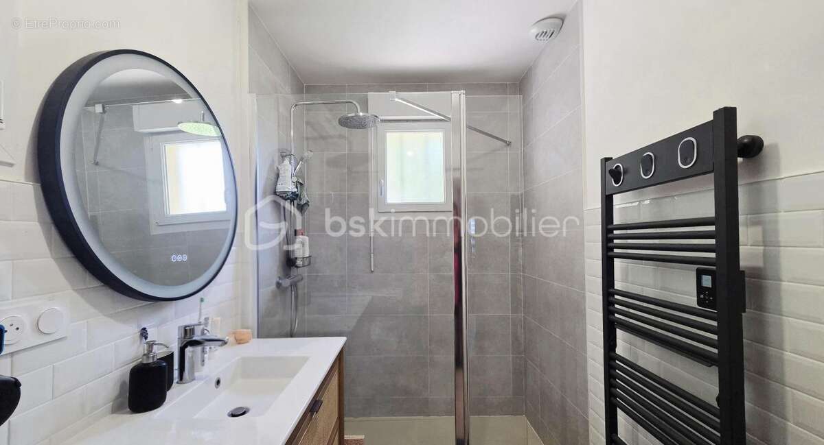 Maison à SAINT-BRICE-EN-COGLES