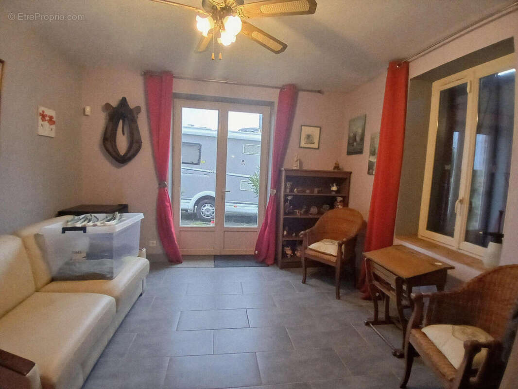 Downstairs bed - Maison à BUSSIERE-GALANT