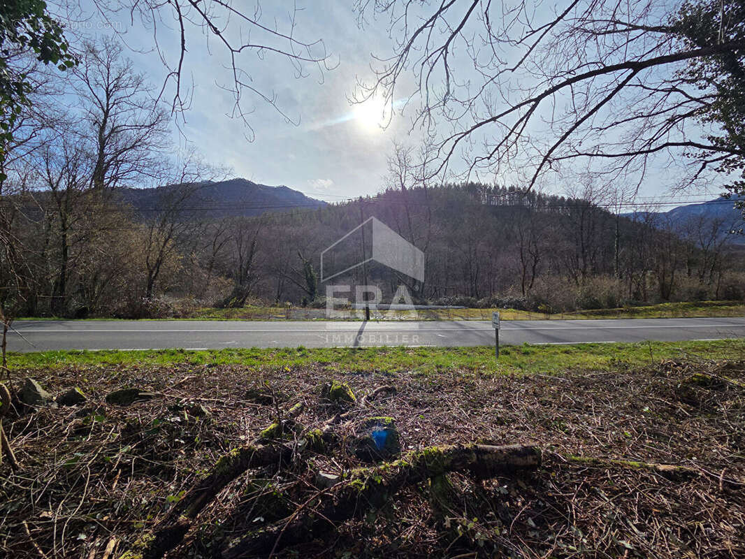 Terrain à PEYROUSE