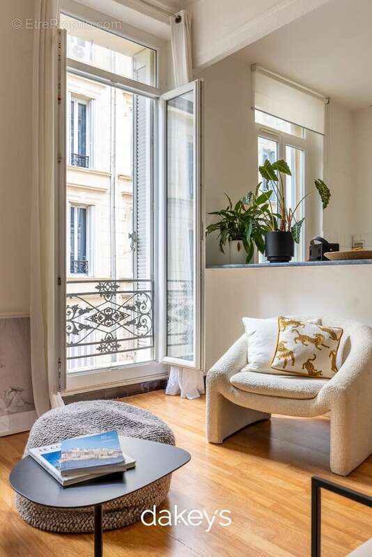 Appartement à MARSEILLE-6E