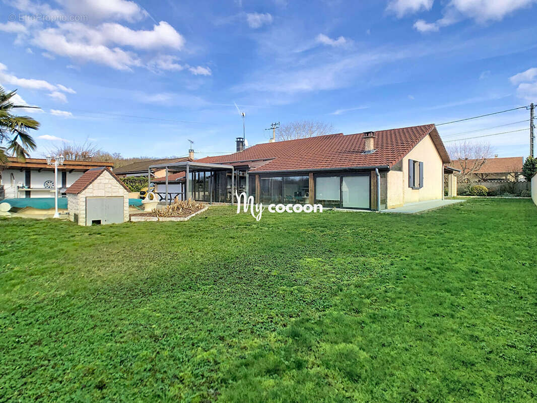 Maison à SAINTE-JULIE