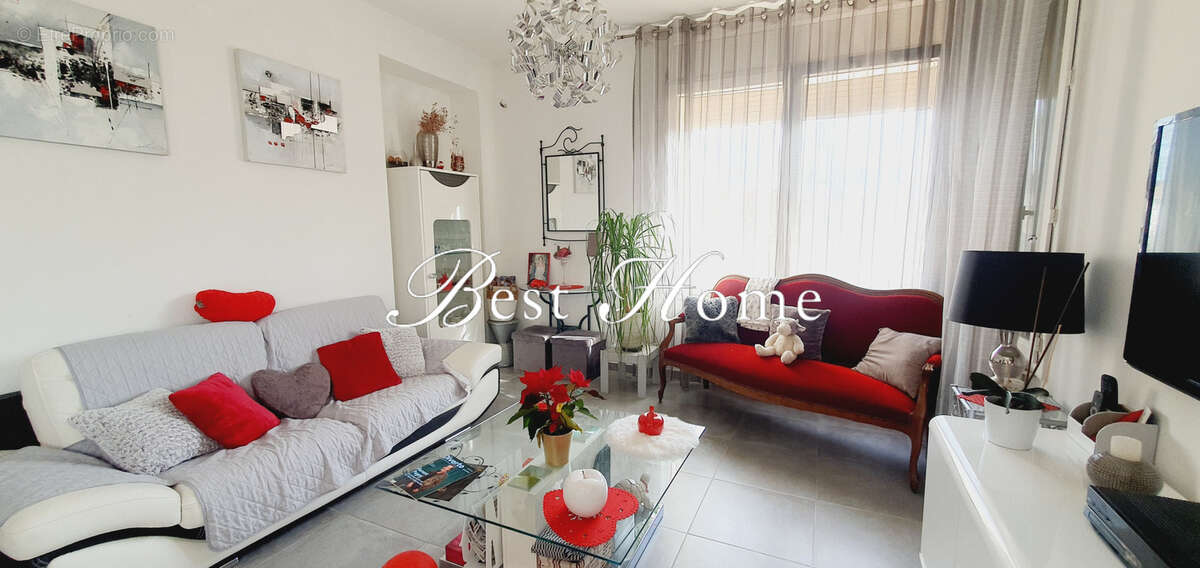 Appartement à NIMES