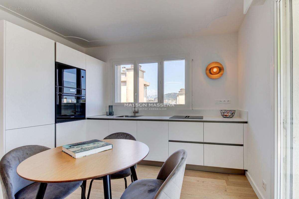 Appartement à NICE