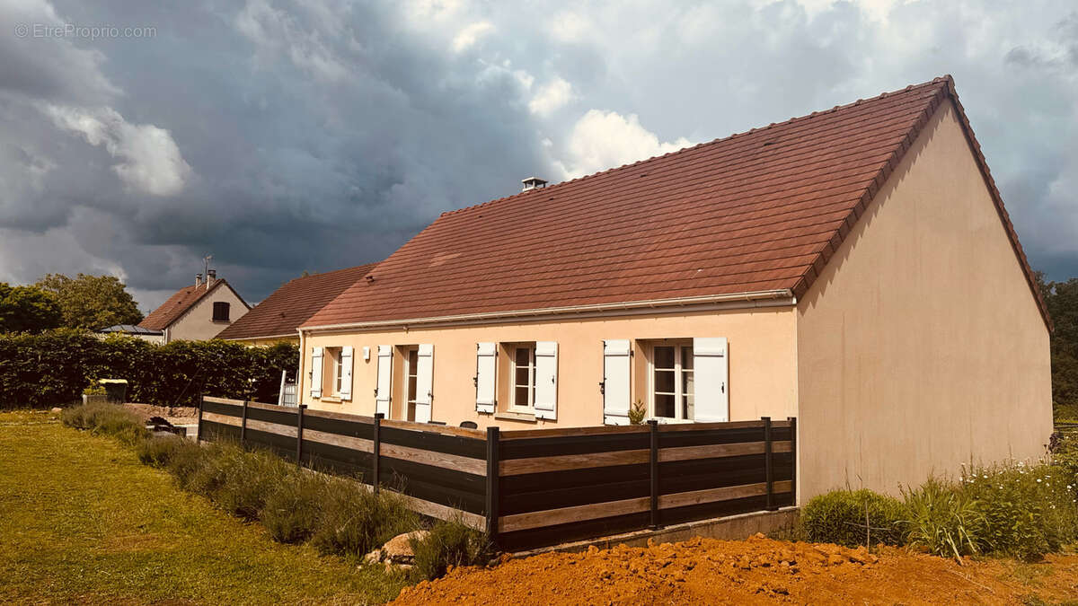 Pavillon de plain pied avec grand terrain à Coutarnoux (89440) au prix de 184 575 € F.A.I. - photo 3