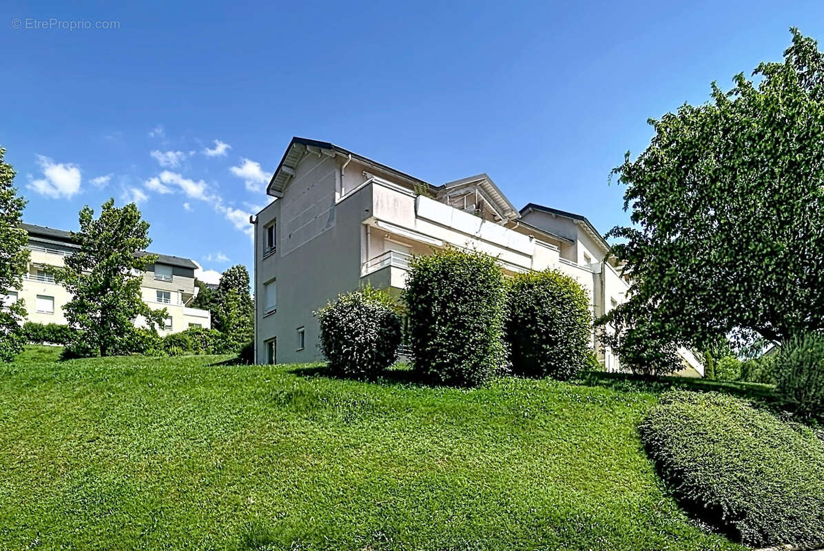 Appartement à JACOB-BELLECOMBETTE