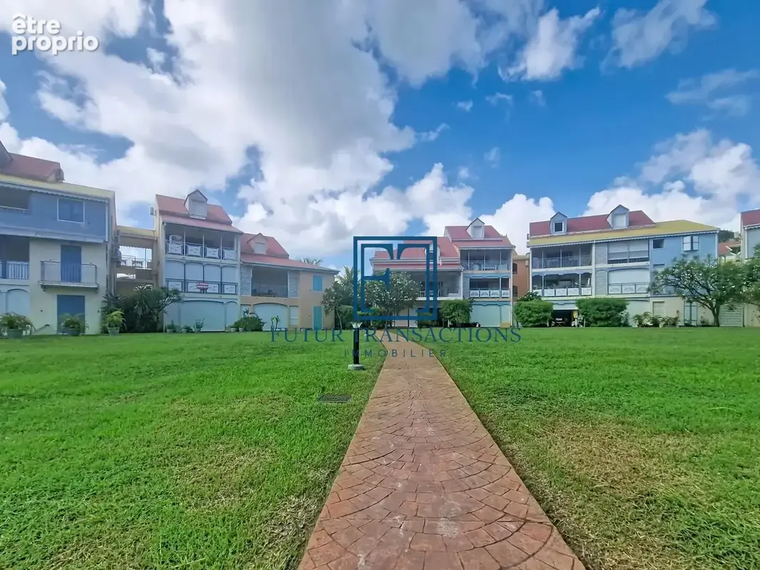 Le Gosier – T3 avec jardin privatif, piscine et accès direct à la plage - photo 17