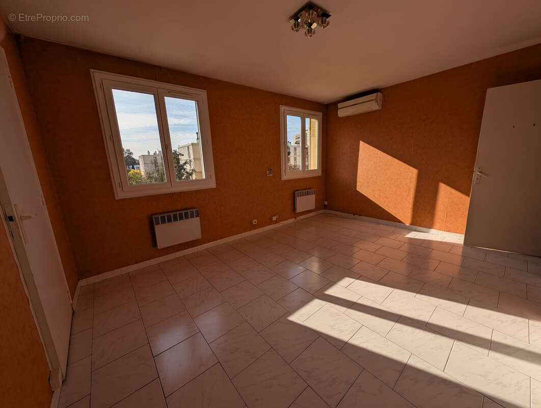 Appartement à MARSEILLE-9E