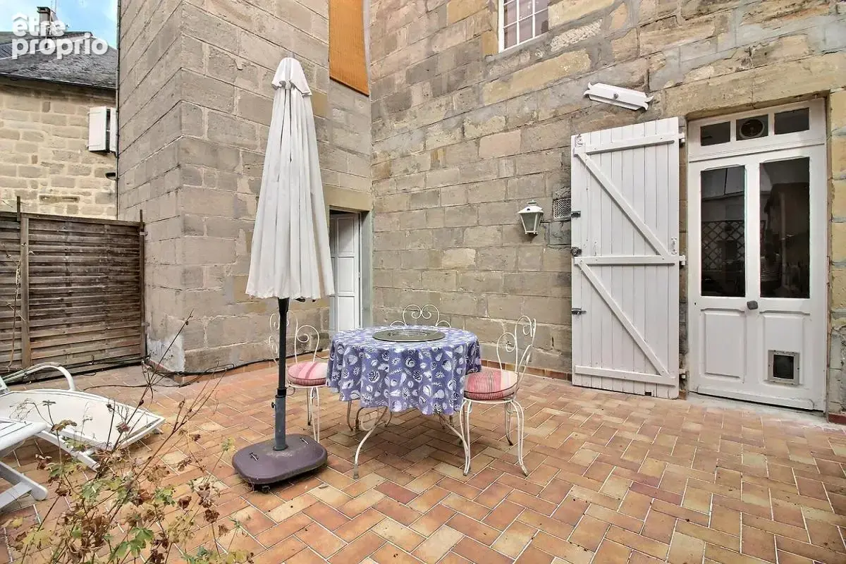 444 000 Euros - Brive centre : Maison de caractère 230m² avec ASCENSEUR, TERRASSE, 2 GARAGES + local/apt indépendant - photo 12