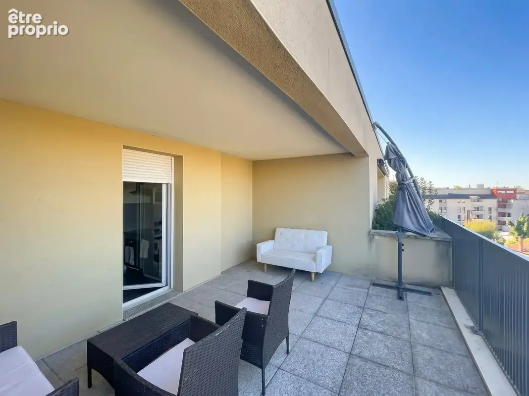 Toulouse Barriere de Paris, superbe appartement T3 dernier étage 70 m² Terrasse 24 m² double parking couvert - photo 4
