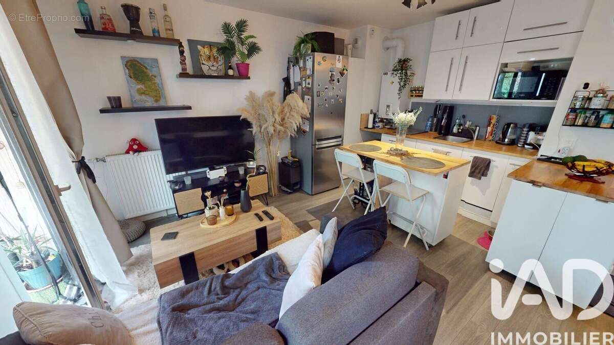 Photo 2 - Appartement à SAVIGNY-LE-TEMPLE