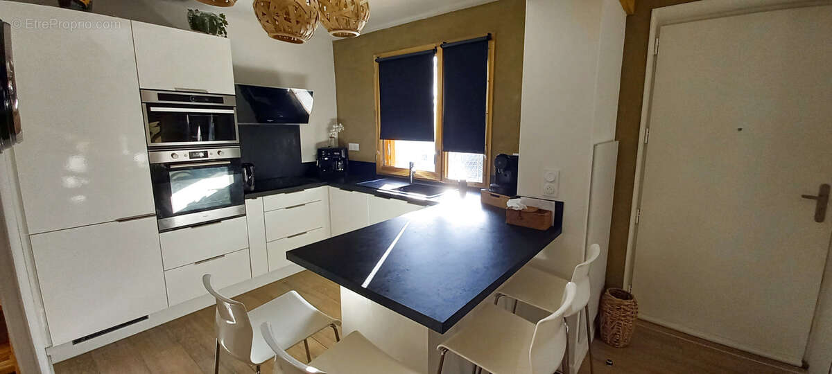 Maison à AMBARES-ET-LAGRAVE