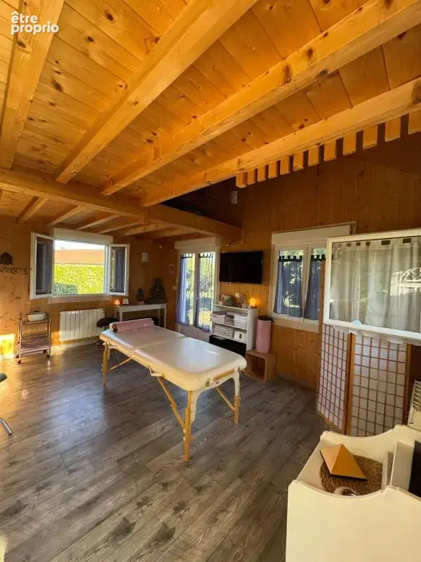 Belle propriété familiale avec grand parc arboré de 1 600 m² - photo 13