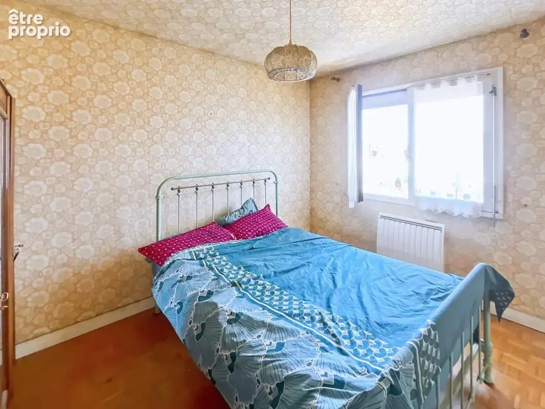  Maison à rénover avec sous-sol, véranda et combles aménageables  Beau potentiel, idéal projet familial ou investissement immobi - photo 5