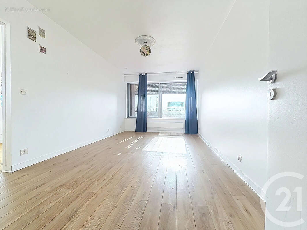 Appartement à PARIS-12E