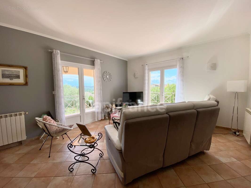 A 5 mn d'UZES (30) Maison de plain-pied 125 m2 avec vue panoramique - photo 17