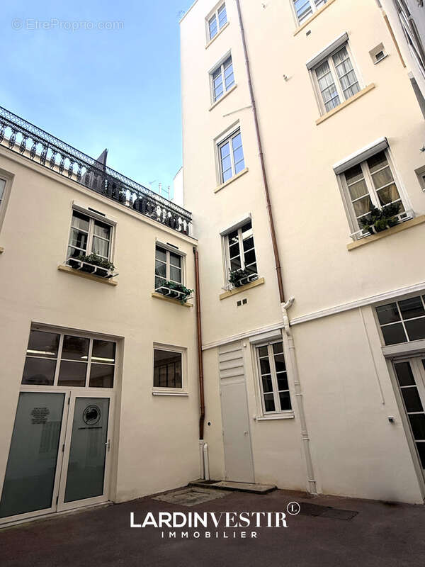 Appartement à LYON-6E