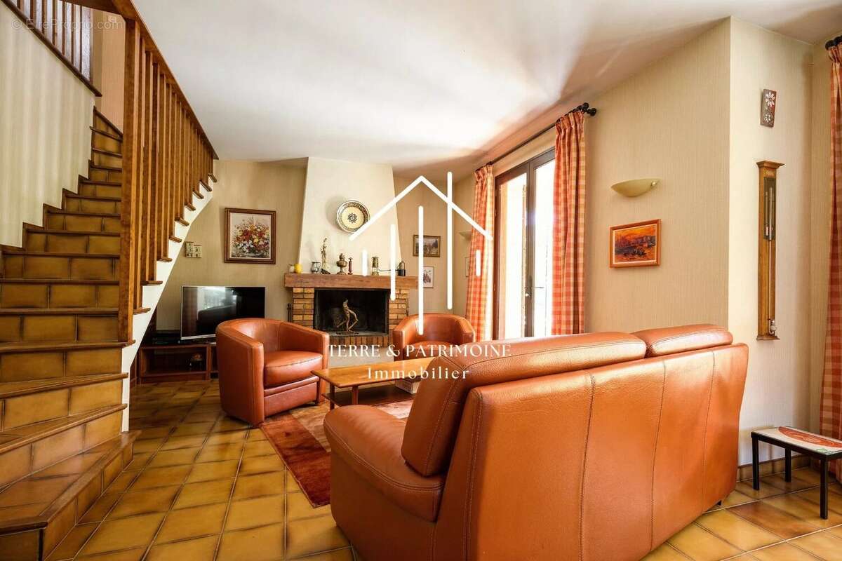 Maison à VALLON-PONT-D'ARC