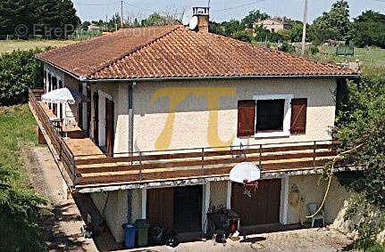Grande maison familiale proposant 2 logements. - photo 16
