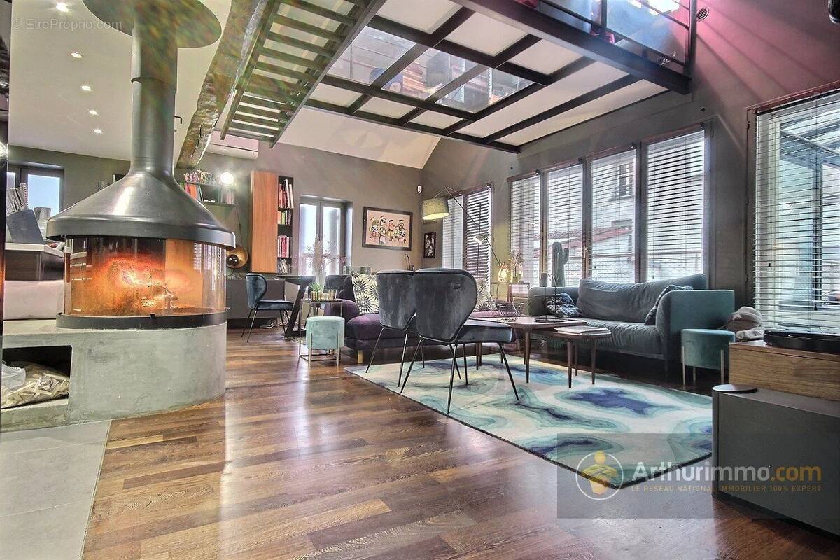 Maison à CHARENTON-LE-PONT