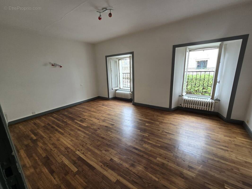 Maison à SAINT-CARADEC