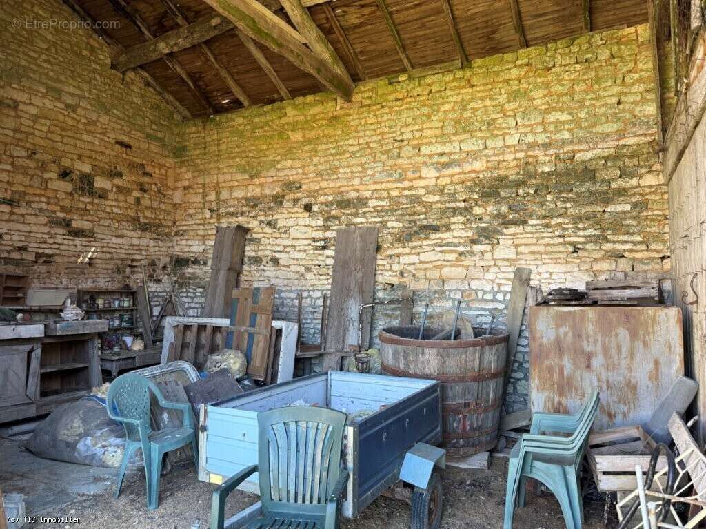 Maison à RUFFEC