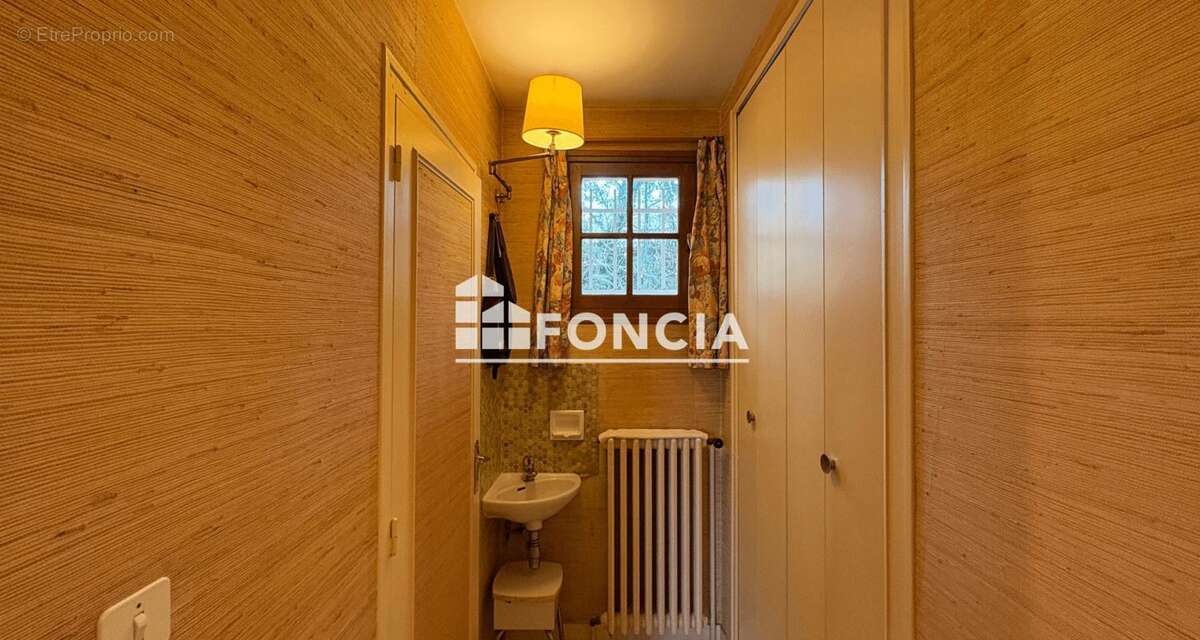 Maison à MORANCEZ