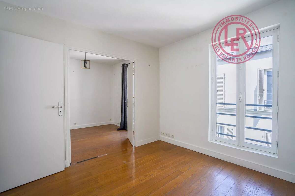 Appartement à PARIS-11E