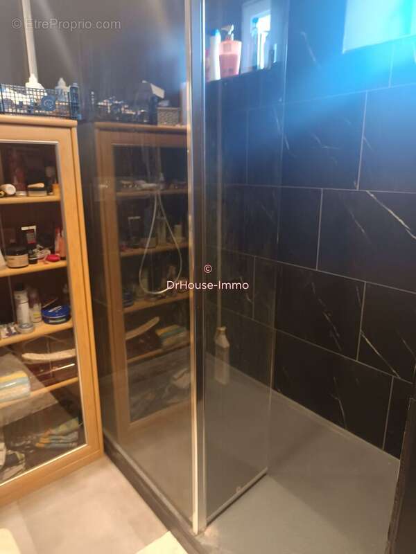 Maison à SAINT-PIERRE-DU-REGARD