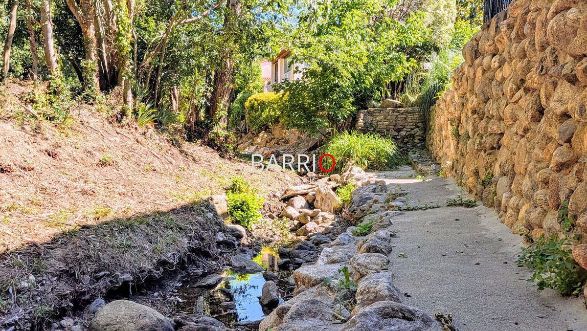 Maison 150 m² à Laroque-Des-Alberes  - photo 4
