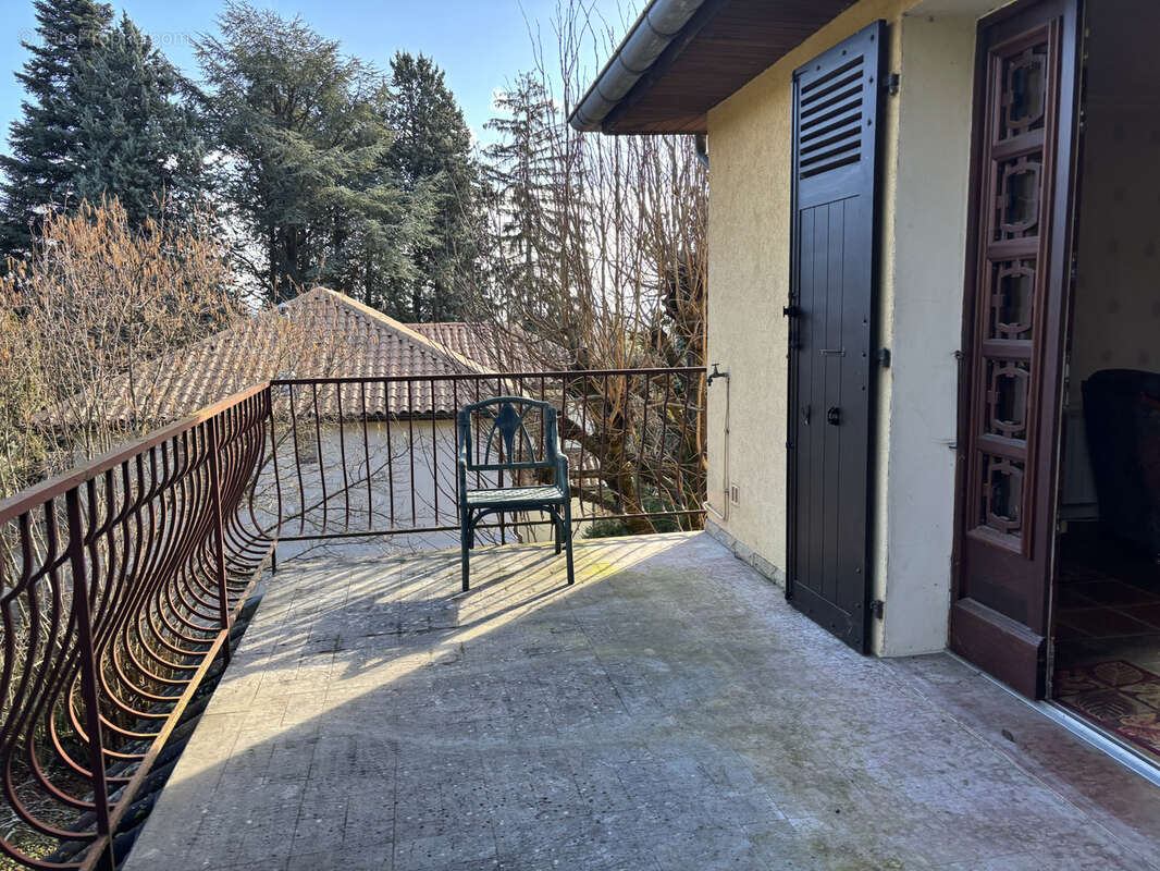 Maison à SAINT-CYR-AU-MONT-D&#039;OR