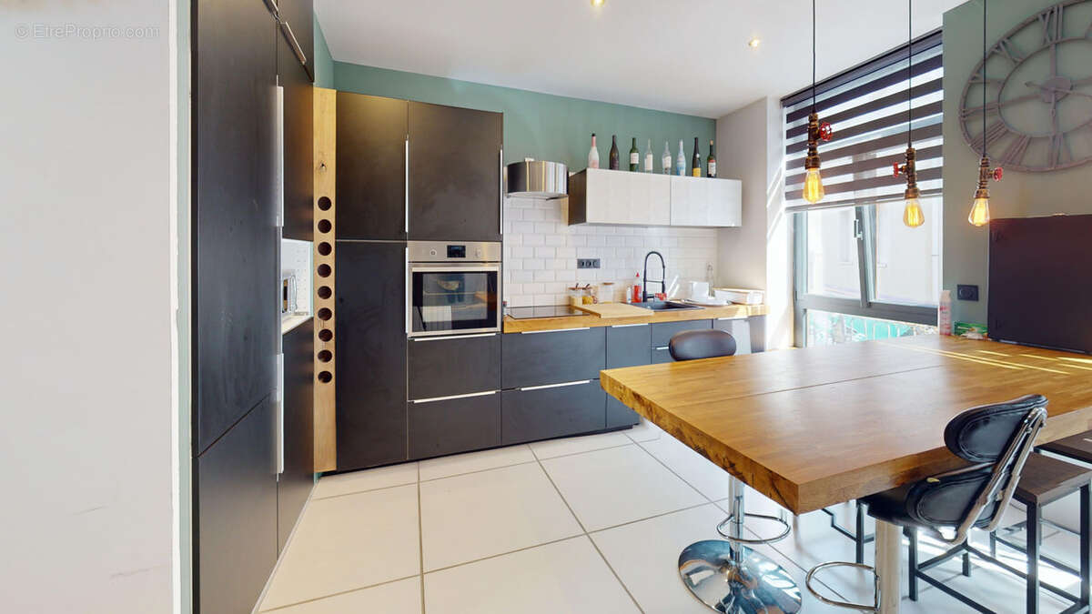 Appartement à SAINT-ETIENNE