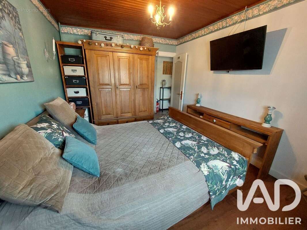 Maison 142 m² à Pineuilh  - photo 6