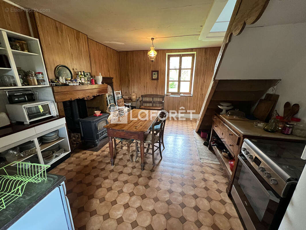 Maison à MESSIA-SUR-SORNE