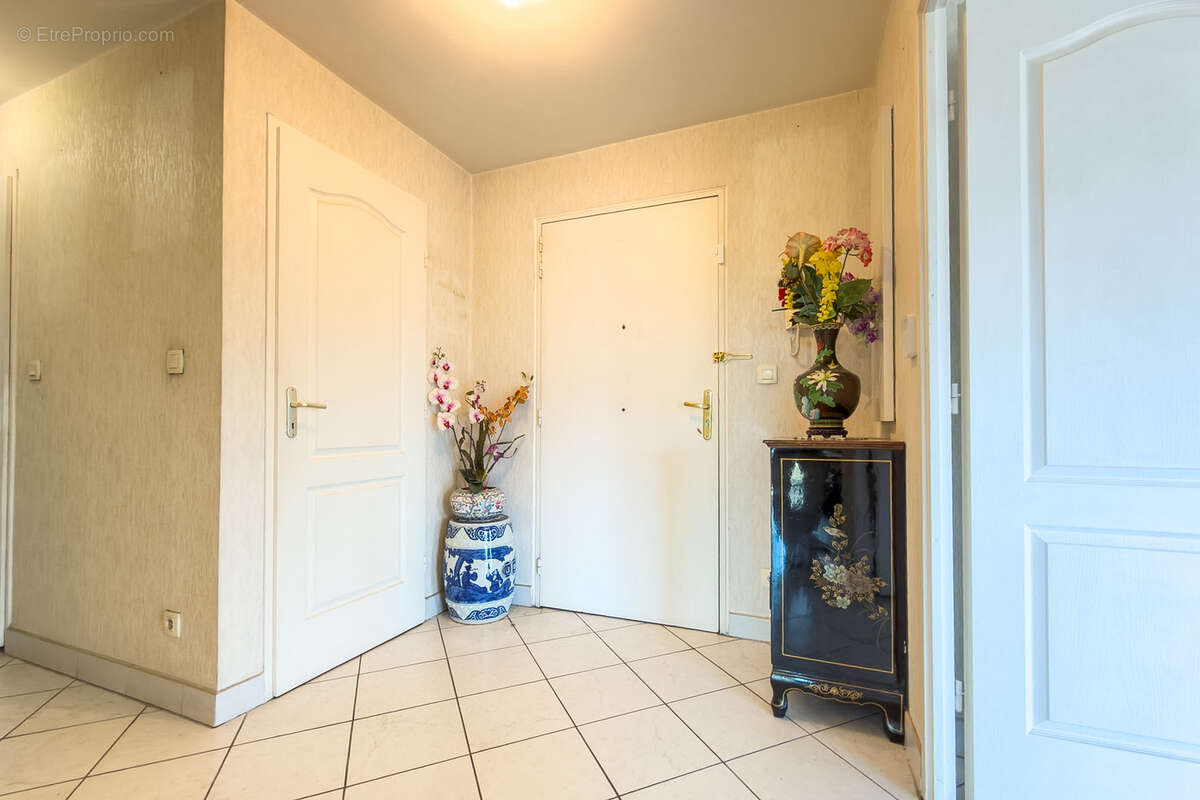 Appartement à HYERES