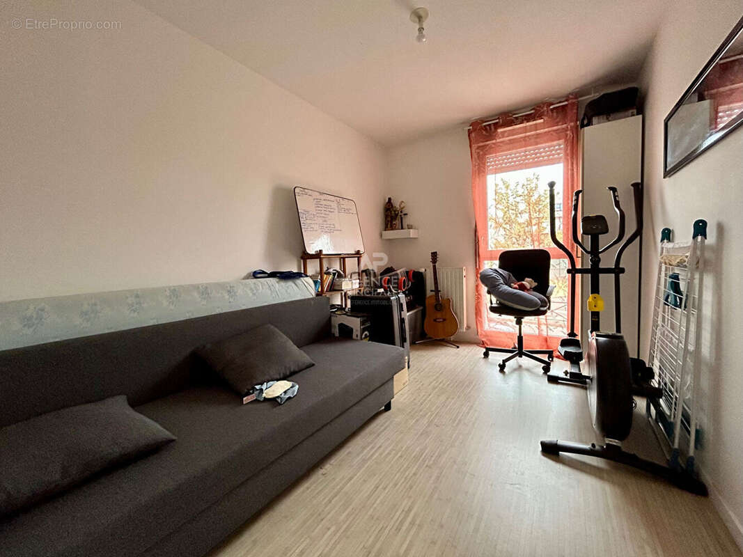 Appartement Carrieres Sous Poissy 3 pièce(s) 55 .72 m2 - photo 6