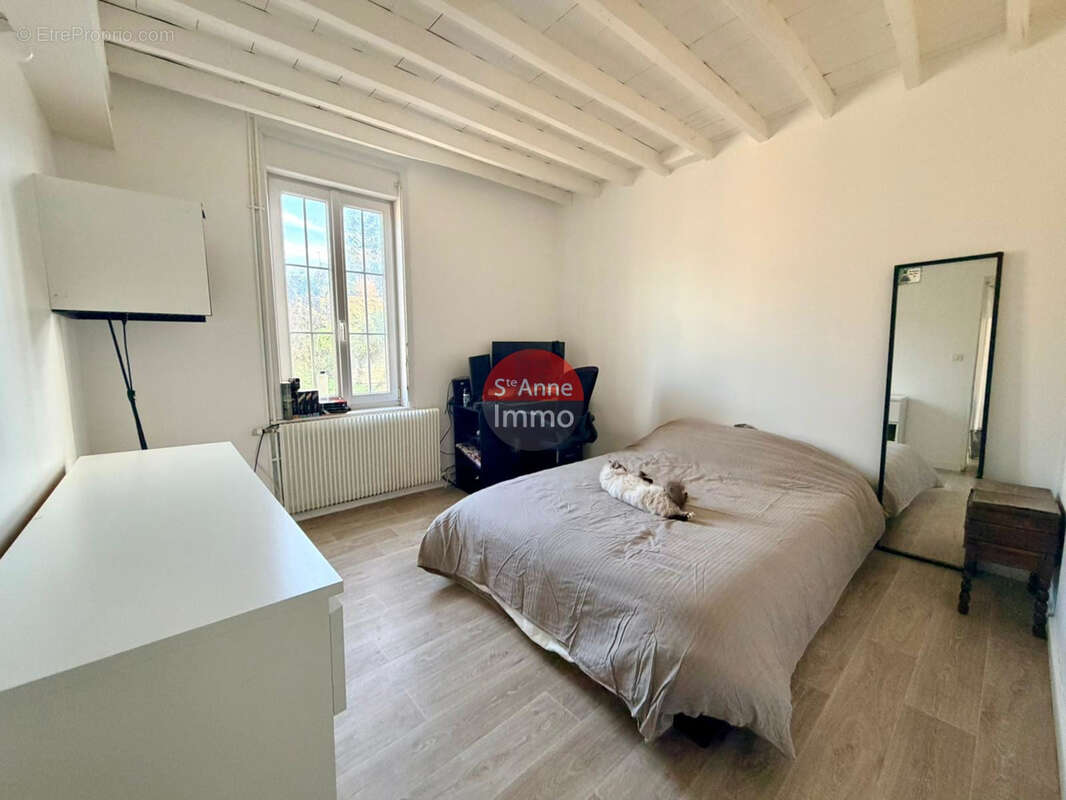 Maison à VERS-SUR-SELLES