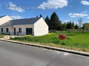 Terrain à LA CHAPELLE-SAINT-MESMIN