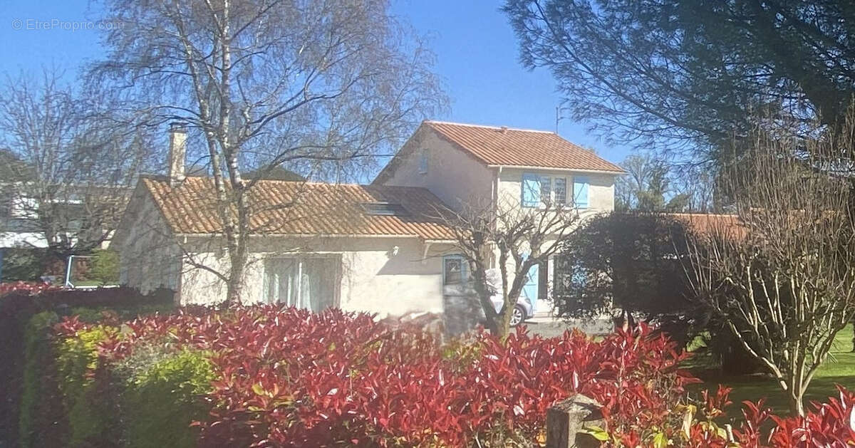 Maison à AIFFRES